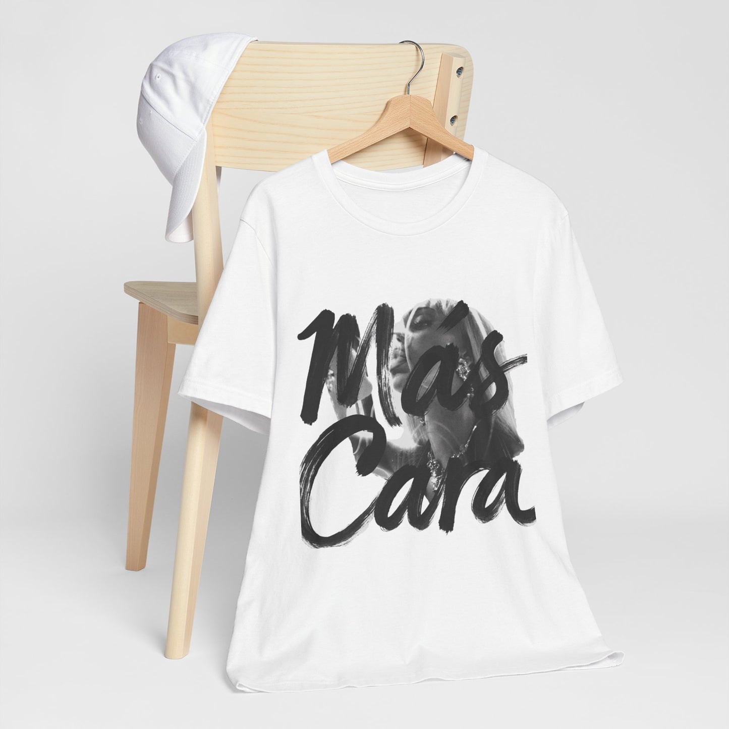 Más Cara — Monochromatic Gestural Noir